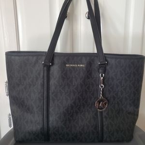 MK Purse
